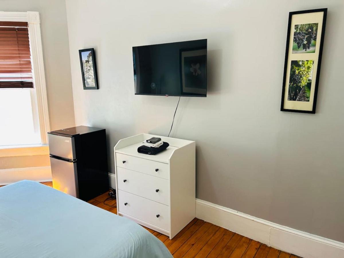 Spacious Room In Federal Hill Near Downtown With Shared Bathroom And Kitchen Providence Ngoại thất bức ảnh