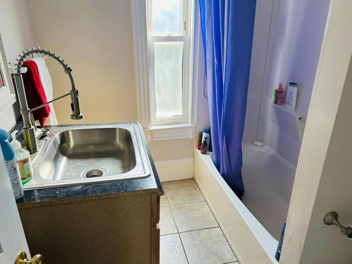 Spacious Room In Federal Hill Near Downtown With Shared Bathroom And Kitchen Providence Ngoại thất bức ảnh